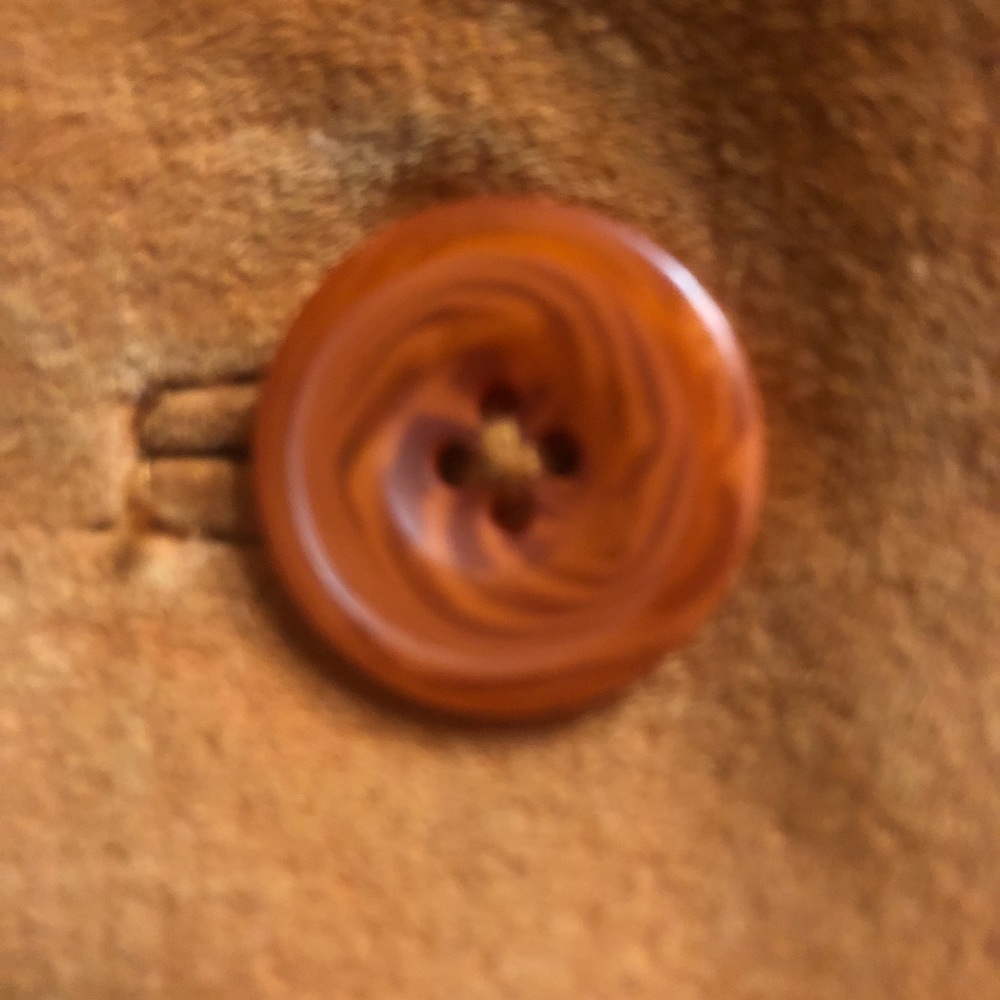 Button down jacket - Picture 3 of 4